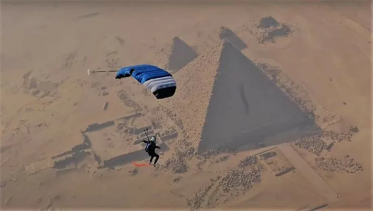 Paragliding: fly Like a Free Bird
