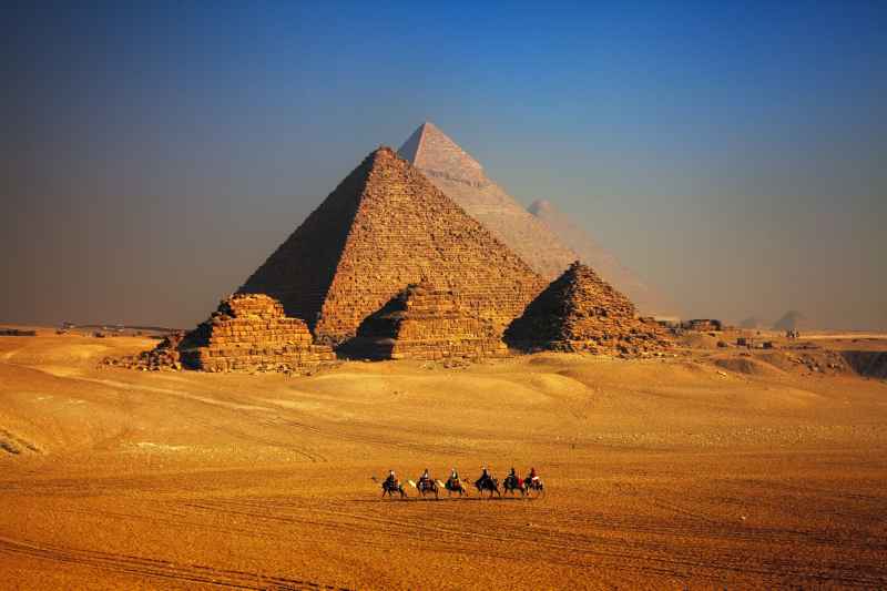 Excursion Pyramids & Egyptian Museum