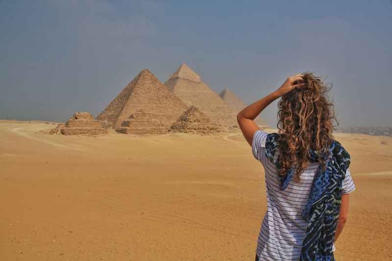 Excursion  tour to Giza Pyramids